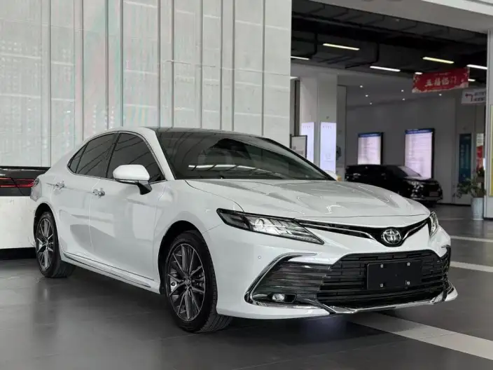Toyota Camry 2023 Model 2.5G Deluxe Edition – фото 3
