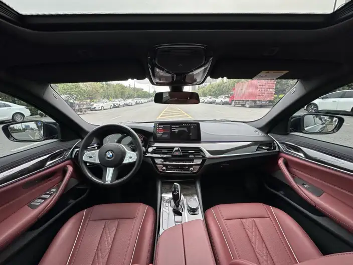 BMW 5 Series 2022 Model Facelift II 525Li M Sports Set – фото 6