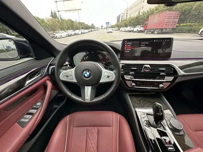 BMW 5 Series 2022 Model Facelift II 525Li M Sports Set – фото 7