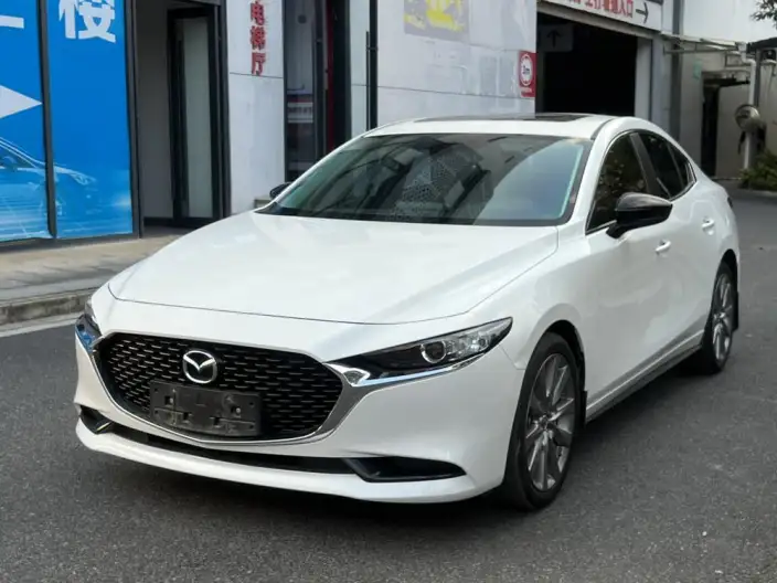Mazda3 Axela 2021 Model 2.0L Automatic Zhi Ya Edition – фото 1