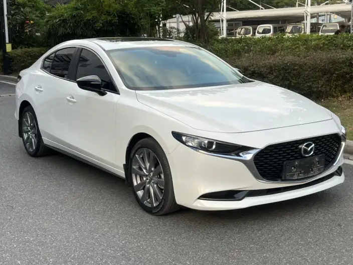 Mazda3 Axela 2021 Model 2.0L Automatic Zhi Ya Edition – фото 3