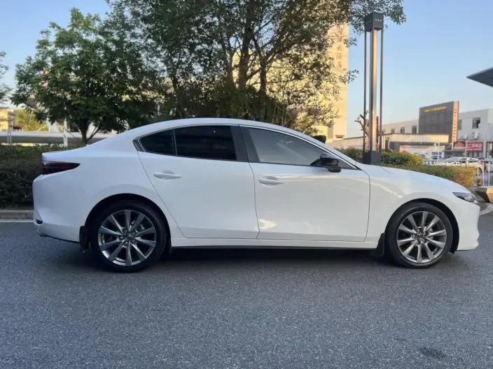 Mazda3 Axela 2021 Model 2.0L Automatic Zhi Ya Edition – фото 7