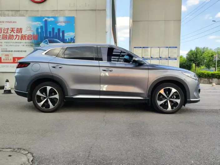 BYD Song PLUS DM 2021 Model DM-i 110KM 2WD Flagship PLUS 5G Edition – фото 8