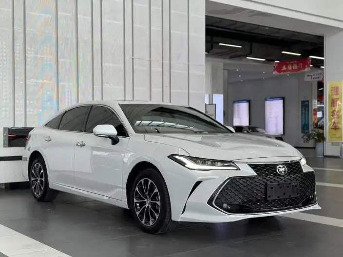 Toyota Avalon 2023 Model 2.5L Automatic Deluxe Edition – фото 3