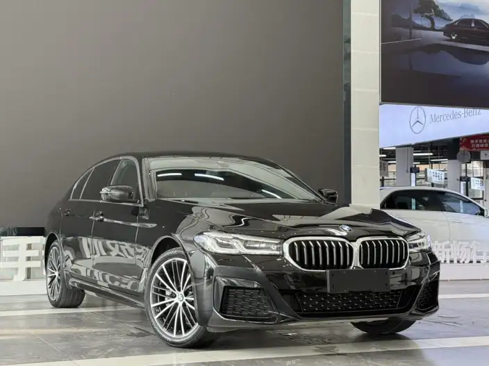 BMW 5 Series 2022 Model Facelift 530Li Leading Model M Sports Set – фото 3