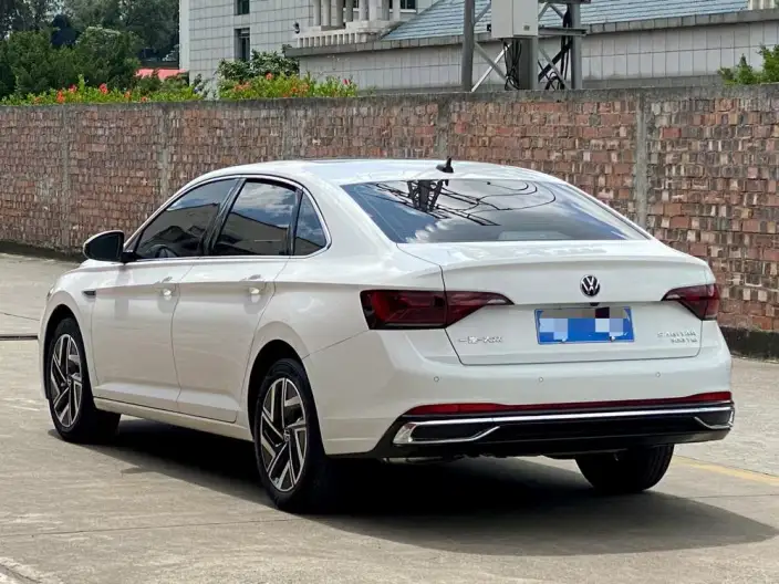 Volkswagen Sagitar 2024 Model 300TSI DSG Beyond Edition – фото 3
