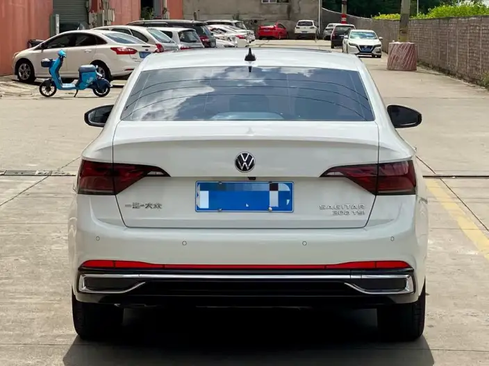Volkswagen Sagitar 2024 Model 300TSI DSG Beyond Edition – фото 4
