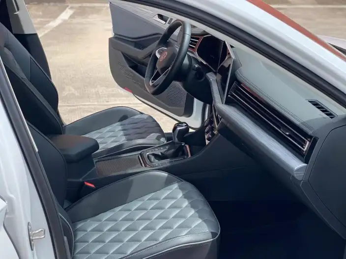 Volkswagen Sagitar 2024 Model 300TSI DSG Beyond Edition – фото 6