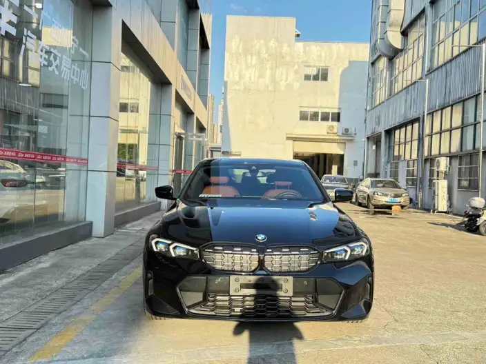 BMW 3 Series 2023 Model 330i M Sports Night Set – фото 2