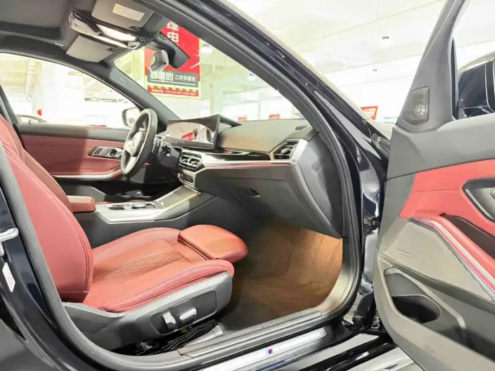 BMW 3 Series 2023 Model 330i M Sports Night Set – фото 7