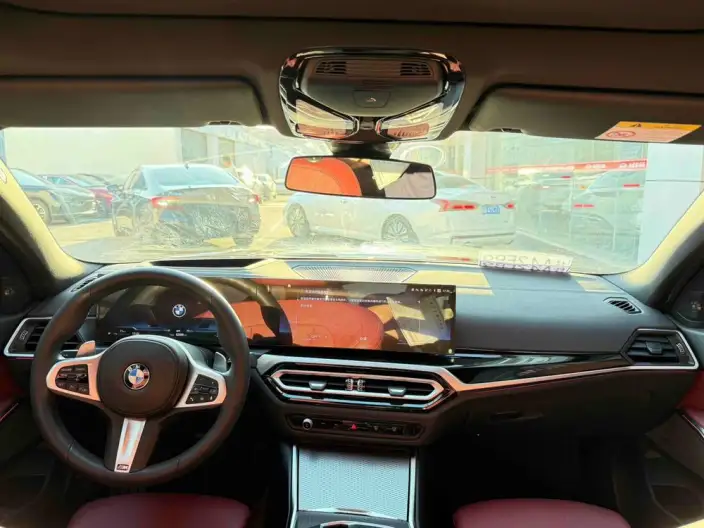 BMW 3 Series 2023 Model 330i M Sports Night Set – фото 8