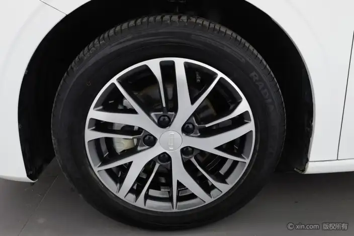 Geely Emgrand 2022 Model No. 4 Gen 1.5L CVT Elite Model – фото 8