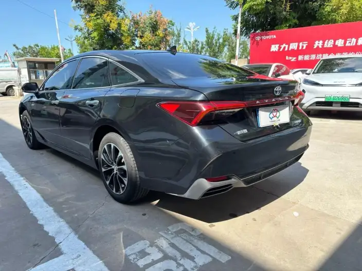 Toyota Avalon 2022 Model Hybrid 2.5L Deluxe Edition – фото 4