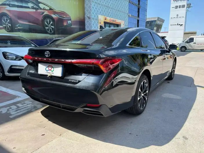 Toyota Avalon 2022 Model Hybrid 2.5L Deluxe Edition – фото 6