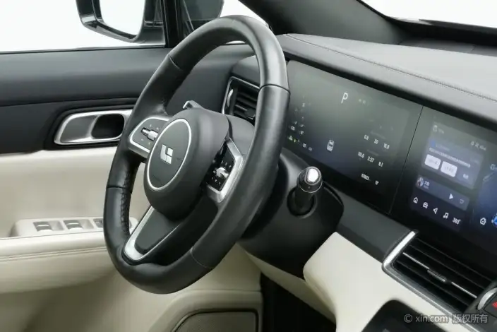 Li Auto ONE 2021 Model Extended Range 6 seat Edition – фото 8