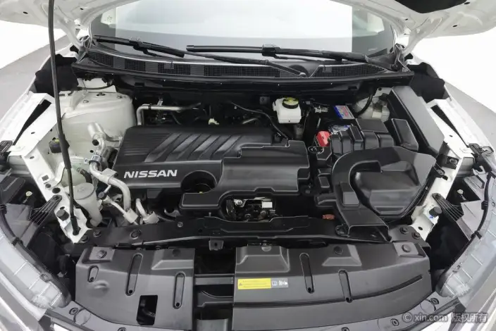 Nissan Qashqai 2022 Model 2.0L XV Smart Edition – фото 5