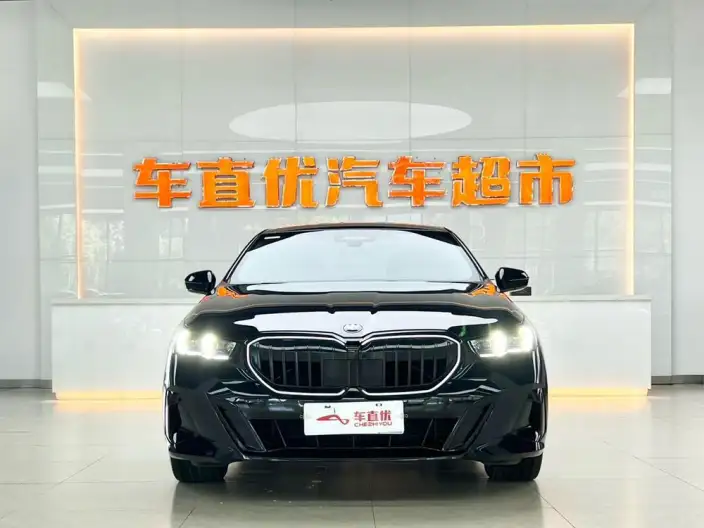BMW 5 Series 2025 Model 530Li Exclusive Model Luxury Set – фото 2