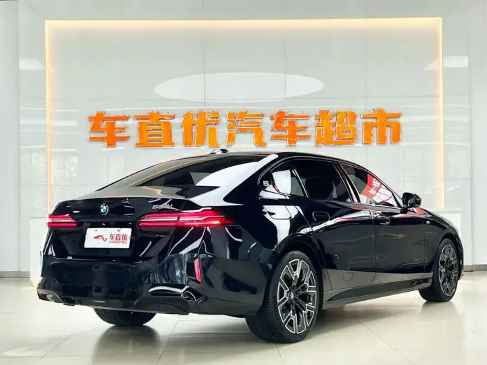 BMW 5 Series 2025 Model 530Li Exclusive Model Luxury Set – фото 5