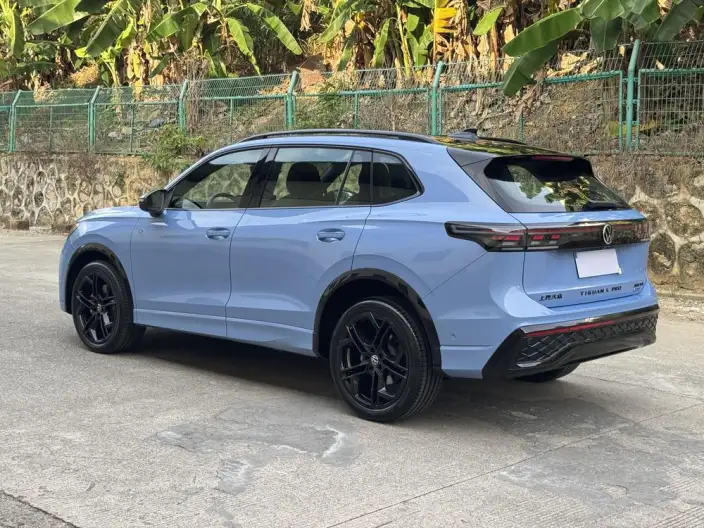 Volkswagen Tiguan L 2026 Model Pro 380TSI 4WD R-Line Zhizun Edition – фото 4