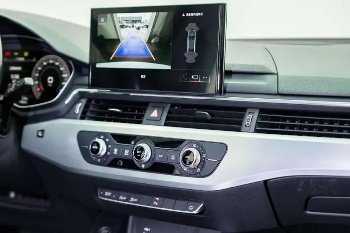 Audi A4 L 2020 Model 40 TFSI Fashion Dynamic Model – фото 9