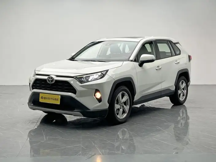 Toyota RAV4 2020 Model 2.0L CVT 2WD Fashion Plus Edition – фото 1