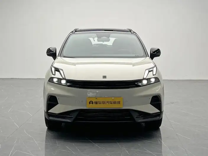 Lynk & Co 06 2025 Model Renew 1.5T Halo – фото 2