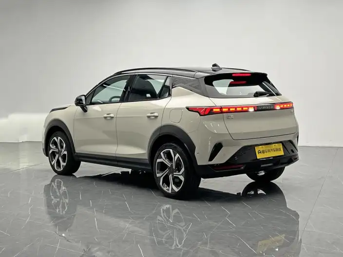 Lynk & Co 06 2025 Model Renew 1.5T Halo – фото 5