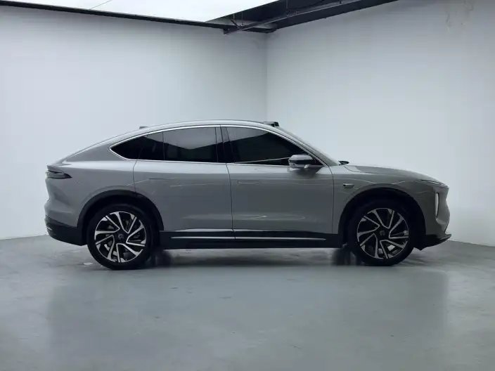NIO EC6 2024 Model 75kWh – фото 8