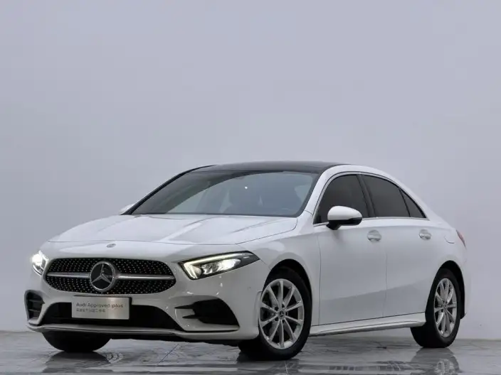 Mercedes-Benz A-class 2020 Model Facelift A 200 L Sports sedan Dynamic Model – фото 1