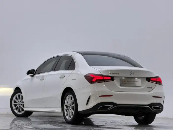 Mercedes-Benz A-class 2020 Model Facelift A 200 L Sports sedan Dynamic Model – фото 3