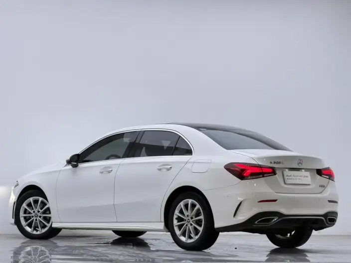 Mercedes-Benz A-class 2020 Model Facelift A 200 L Sports sedan Dynamic Model – фото 5