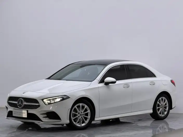 Mercedes-Benz A-class 2020 Model Facelift A 200 L Sports sedan Dynamic Model – фото 7