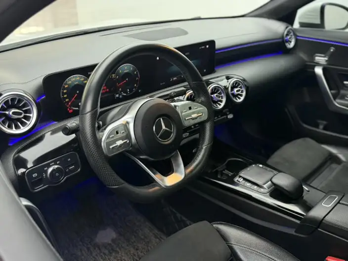 Mercedes-Benz A-class 2020 Model Facelift A 200 L Sports sedan Dynamic Model – фото 10