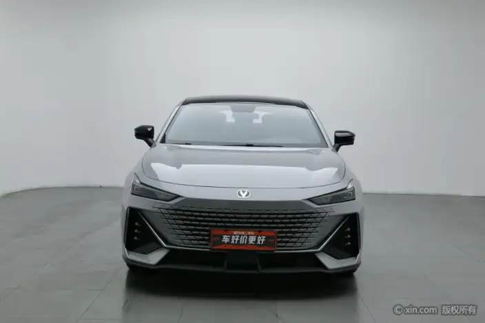 Changan UNI-V 2022 Model 1.5T Noble Model – фото 1