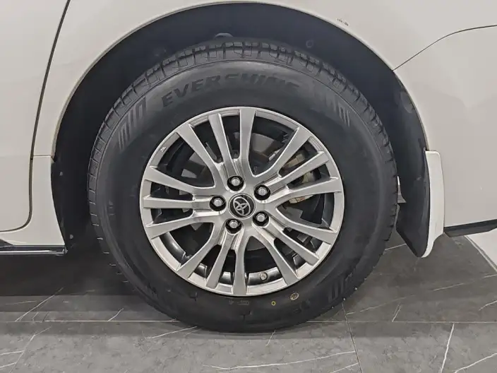 Toyota Sienna 2021 Model 2.5L Hybrid Premium Edition – фото 9
