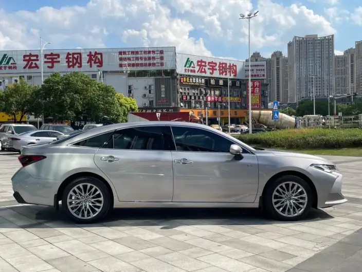Toyota Avalon 2024 Model Intelligent Hybrid 2.0L E-CVT Deluxe Edition – фото 8