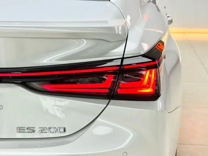Lexus ES 2025 Model 200 Premium – фото 7