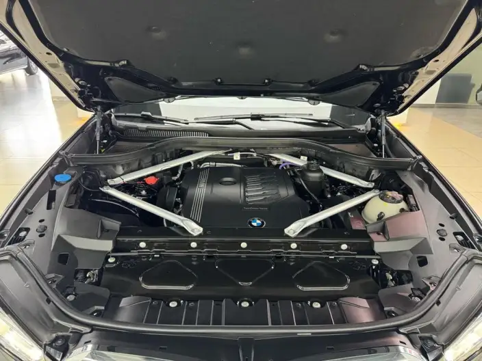 BMW X5 2022 Model Facelift xDrive 40Li Exclusive Model M Sports Set – фото 6