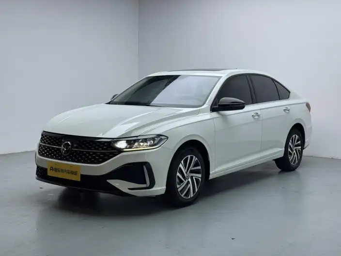 Volkswagen Lavida 2023 Model 1.5L Automatic Starry Sky Five Million Edition – фото 1
