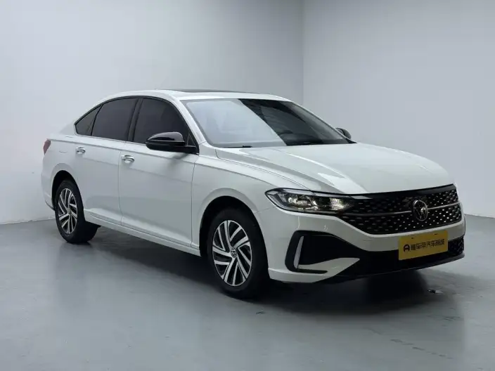 Volkswagen Lavida 2023 Model 1.5L Automatic Starry Sky Five Million Edition – фото 3
