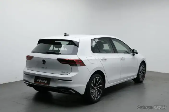 Volkswagen Golf 2024 Model 280TSI DSG Pro 50 Legend Edition – фото 4