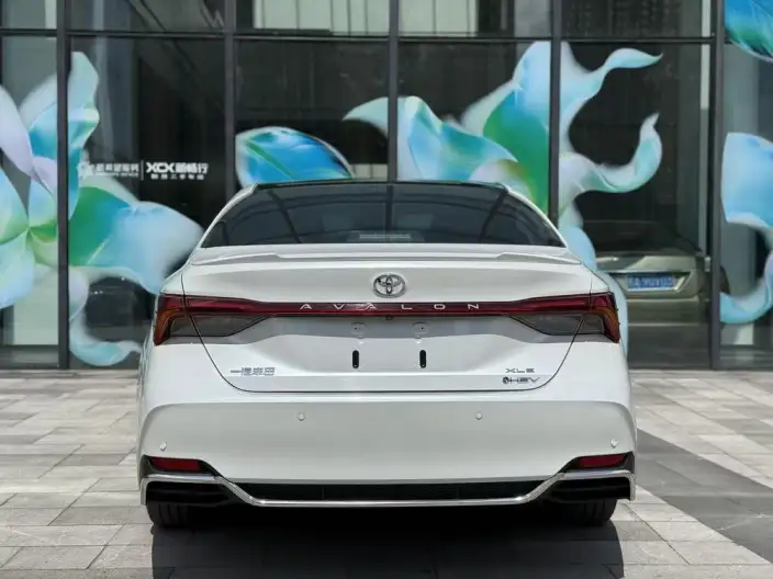 Toyota Avalon 2024 Model Intelligent Hybrid 2.5L E-CVT XLE Premium Edition – фото 6
