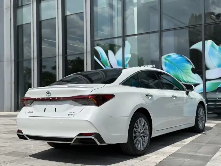 Toyota Avalon 2024 Model Intelligent Hybrid 2.5L E-CVT XLE Premium Edition – фото 7