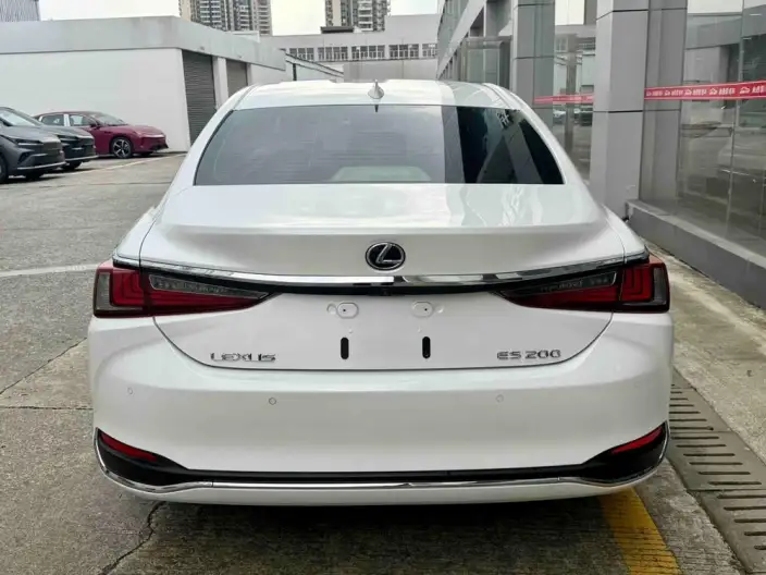 Lexus ES 2021 Model 200 Superior Edition – фото 5