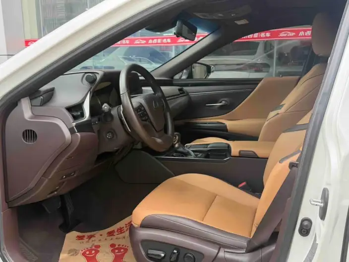 Lexus ES 2021 Model 200 Superior Edition – фото 9