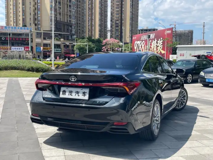 Toyota Avalon 2024 Model Intelligent Hybrid 2.0L E-CVT Deluxe Edition – фото 7