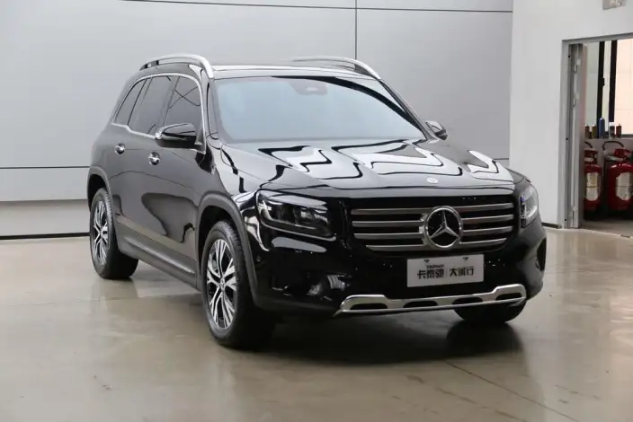 Mercedes-Benz GLB 2025 Model GLB 220 Dynamic Model – фото 3