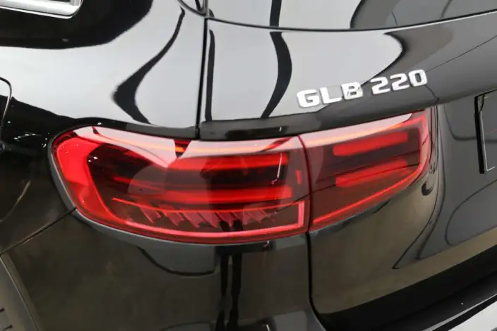 Mercedes-Benz GLB 2025 Model GLB 220 Dynamic Model – фото 9