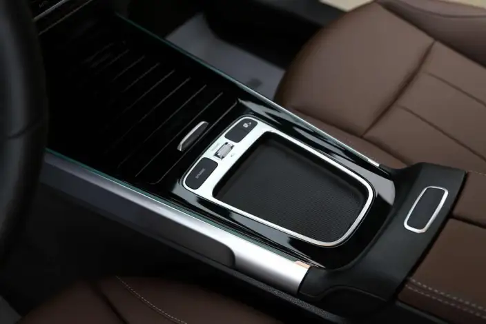 Mercedes-Benz GLB 2025 Model GLB 220 Dynamic Model – фото 10