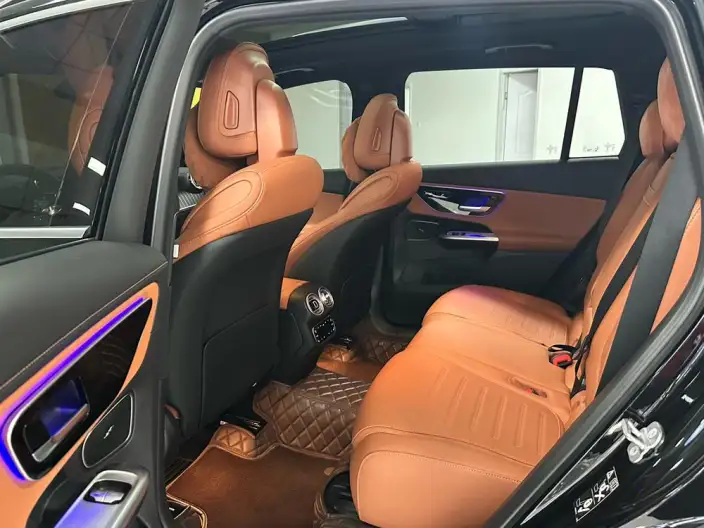 Mercedes-Benz GLC 2023 Model Facelift GLC 300 L 4MATIC Dynamic Model 5 seat – фото 9